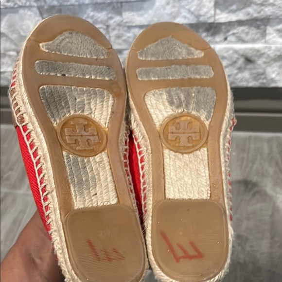 Tory Burch Red and Tan Espadrilles size 8 - Picture 6 of 7